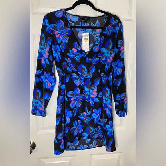 NWT Women’s Bright Blue Floral Daytime Mini Wrap Dress by Sanctuary in Size S - Picture 1 of 11